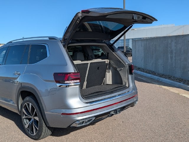 2024 Volkswagen Atlas 2.0T SEL Premium R-Line