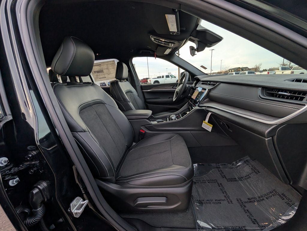 2026 Jeep Grand Cherokee Altitude Altitude