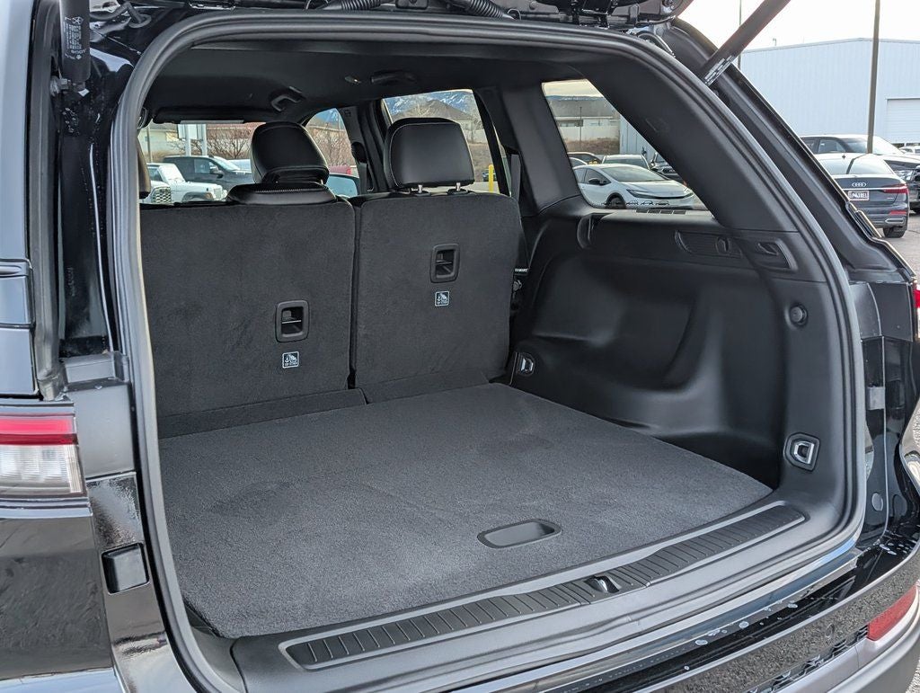 2026 Jeep Grand Cherokee Altitude Altitude