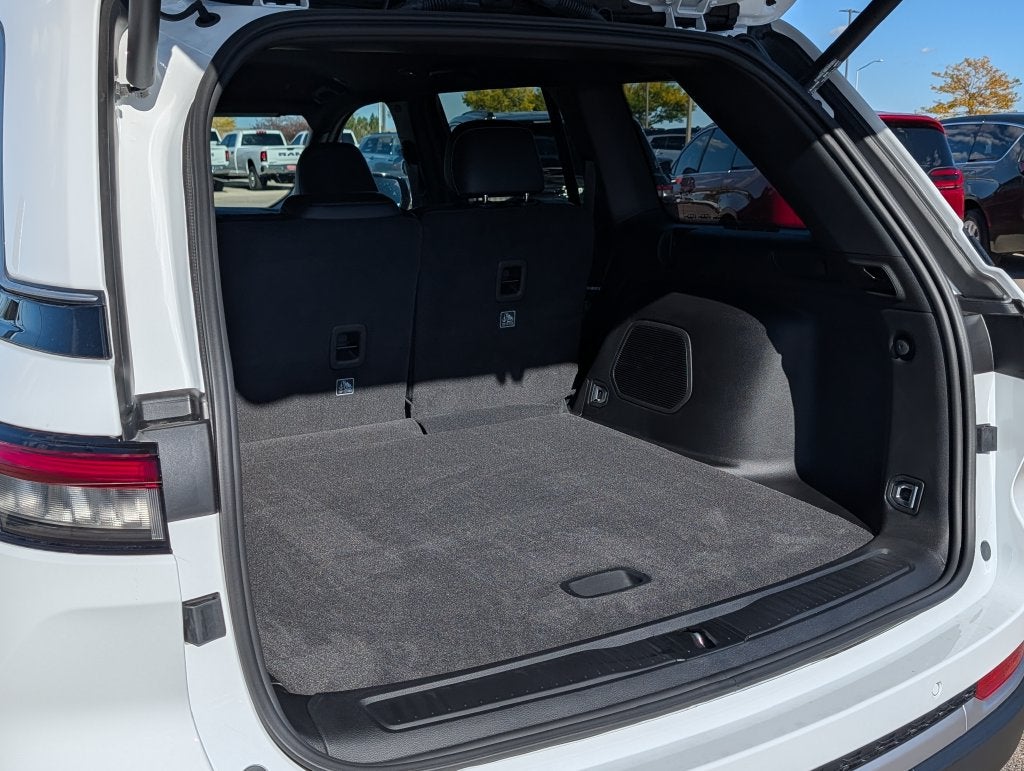 2027 Jeep Grand Cherokee LIMITED 4X4