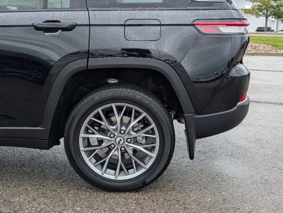 2027 Jeep Grand Cherokee Limited Reserve