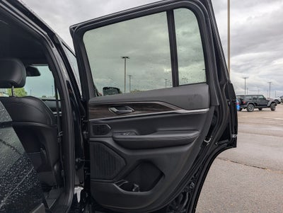2027 Jeep Grand Cherokee Limited Reserve