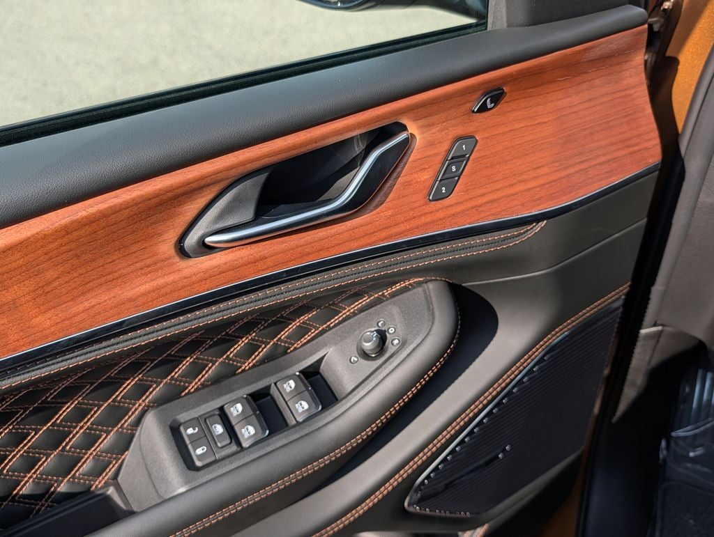 2026 Jeep Grand Cherokee Summit