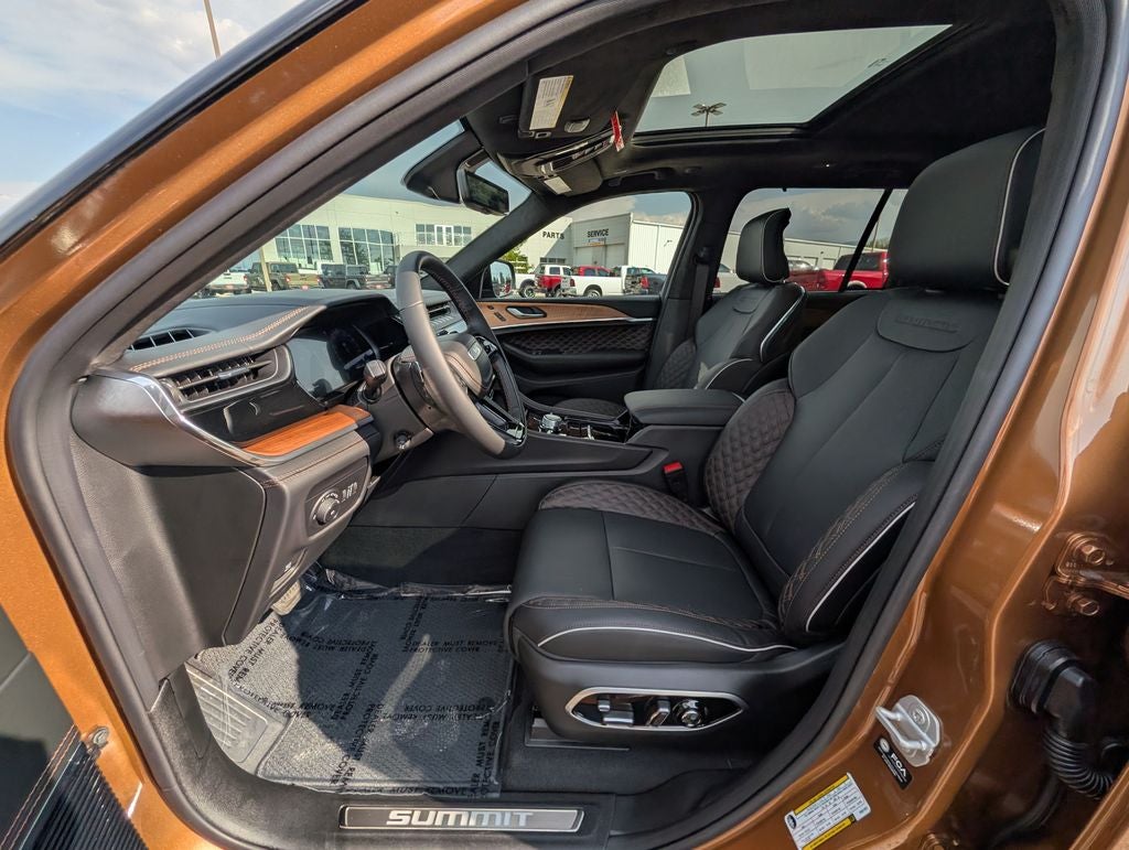 2026 Jeep Grand Cherokee Summit