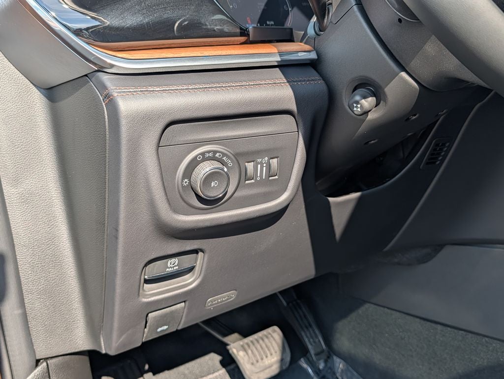 2026 Jeep Grand Cherokee Summit