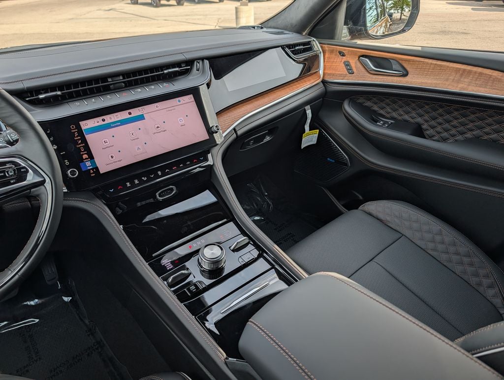 2026 Jeep Grand Cherokee Summit
