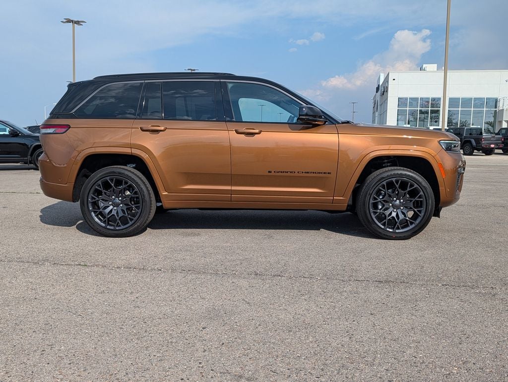 2026 Jeep Grand Cherokee Summit