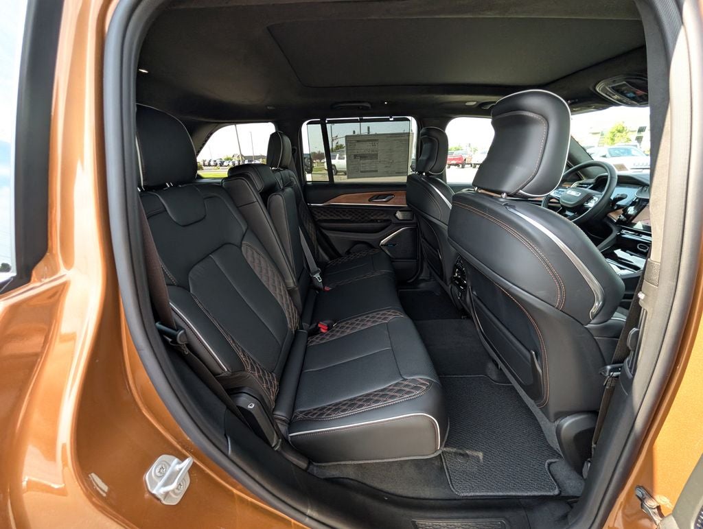 2026 Jeep Grand Cherokee Summit