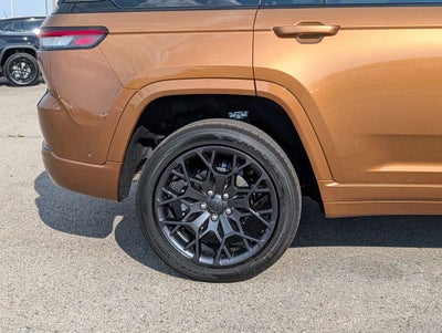 2026 Jeep Grand Cherokee Summit