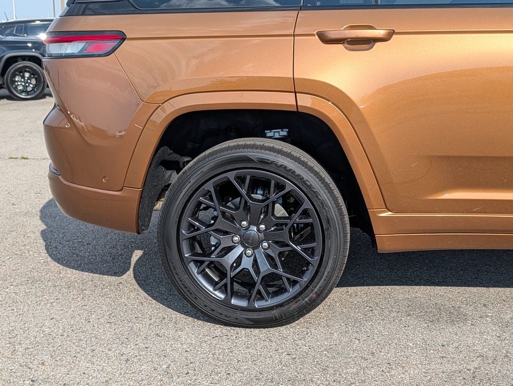 2026 Jeep Grand Cherokee Summit