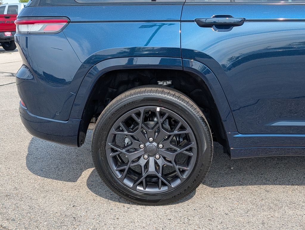 2026 Jeep Grand Cherokee Summit