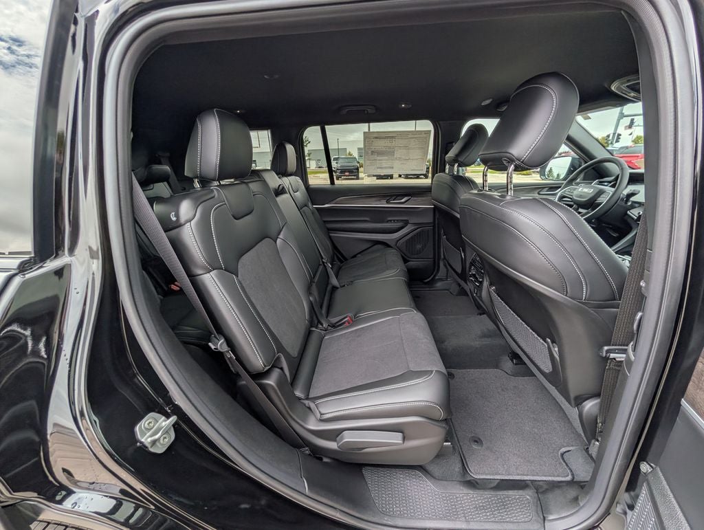 2026 Jeep Grand Cherokee L Altitude