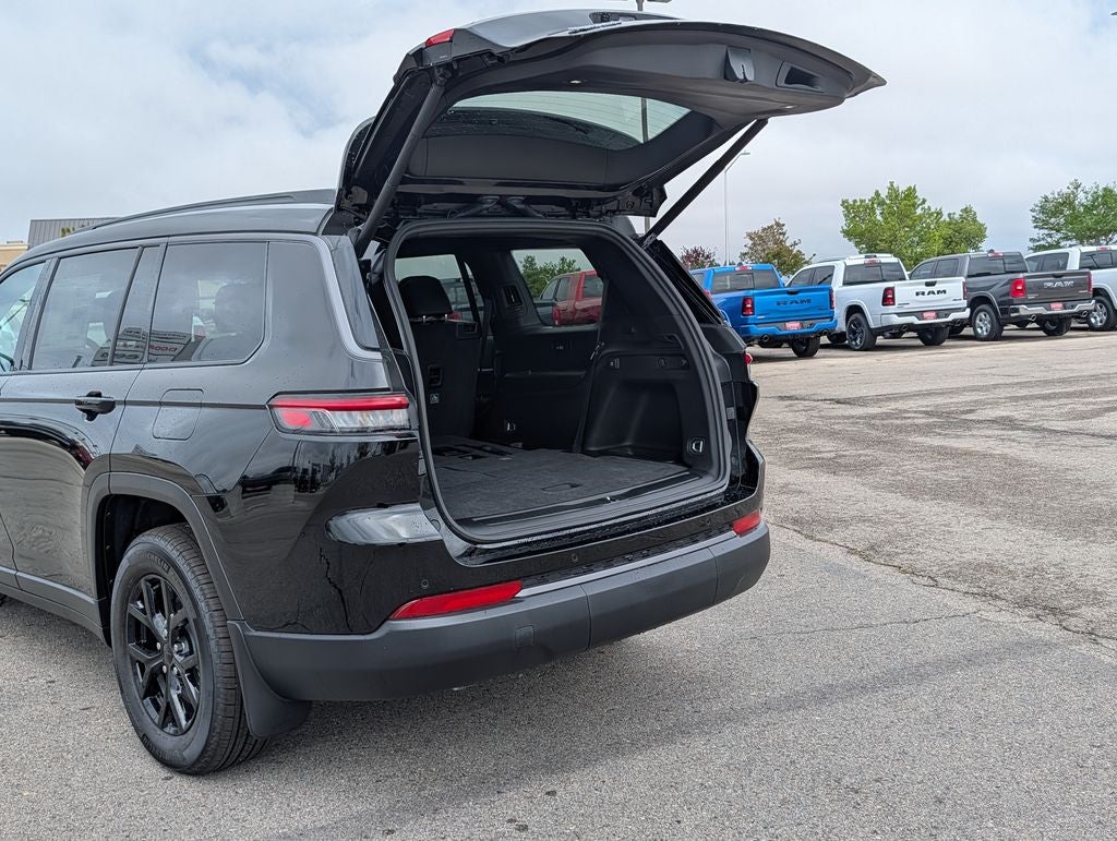 2026 Jeep Grand Cherokee L Altitude