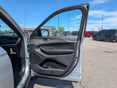 2026 Jeep Grand Cherokee L Altitude
