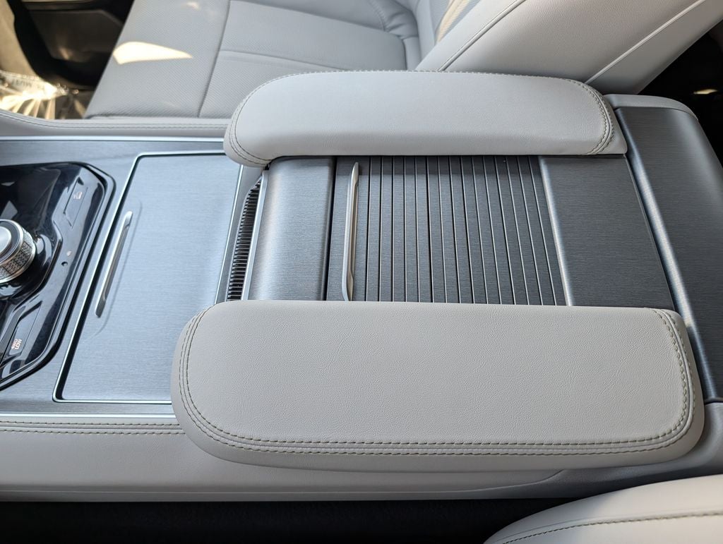 2026 Jeep Grand Wagoneer 4x4