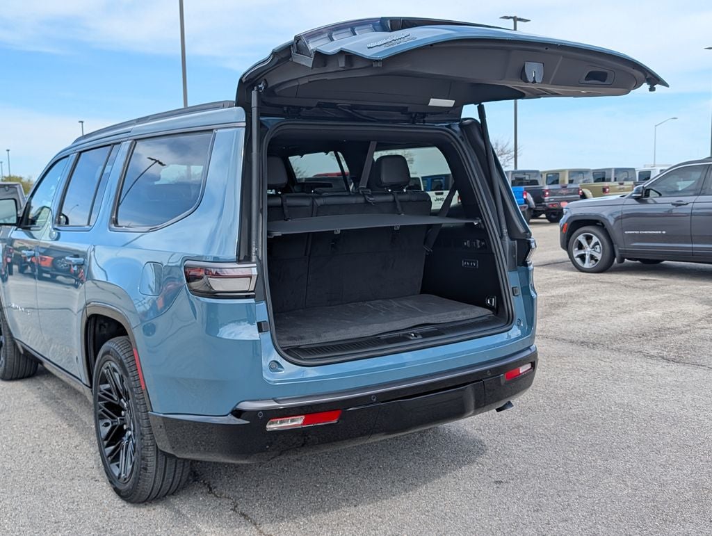 2026 Jeep Grand Wagoneer Limited Reserve