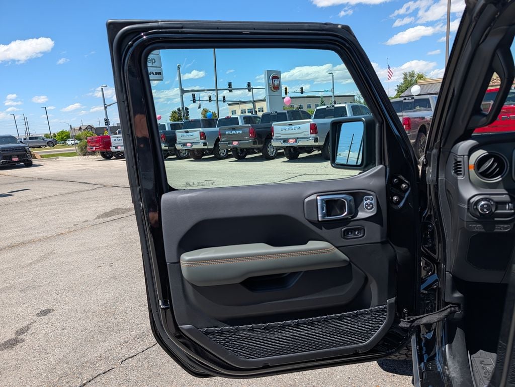 2026 Jeep Gladiator Mojave X