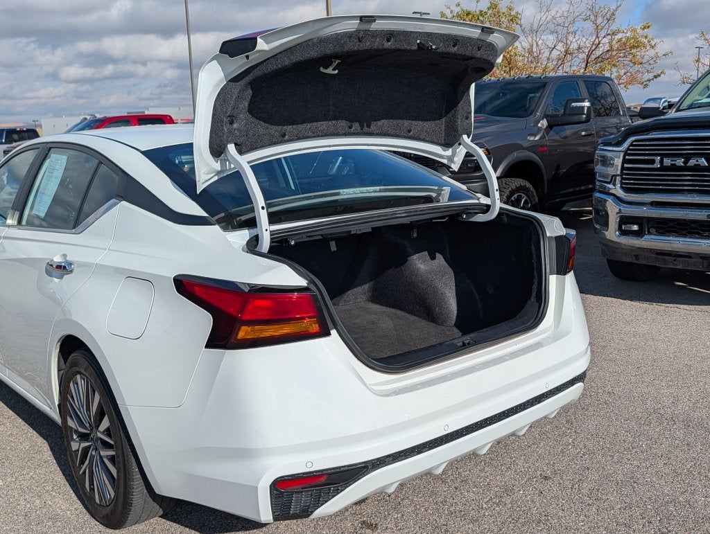 2025 Nissan Altima SV FWD