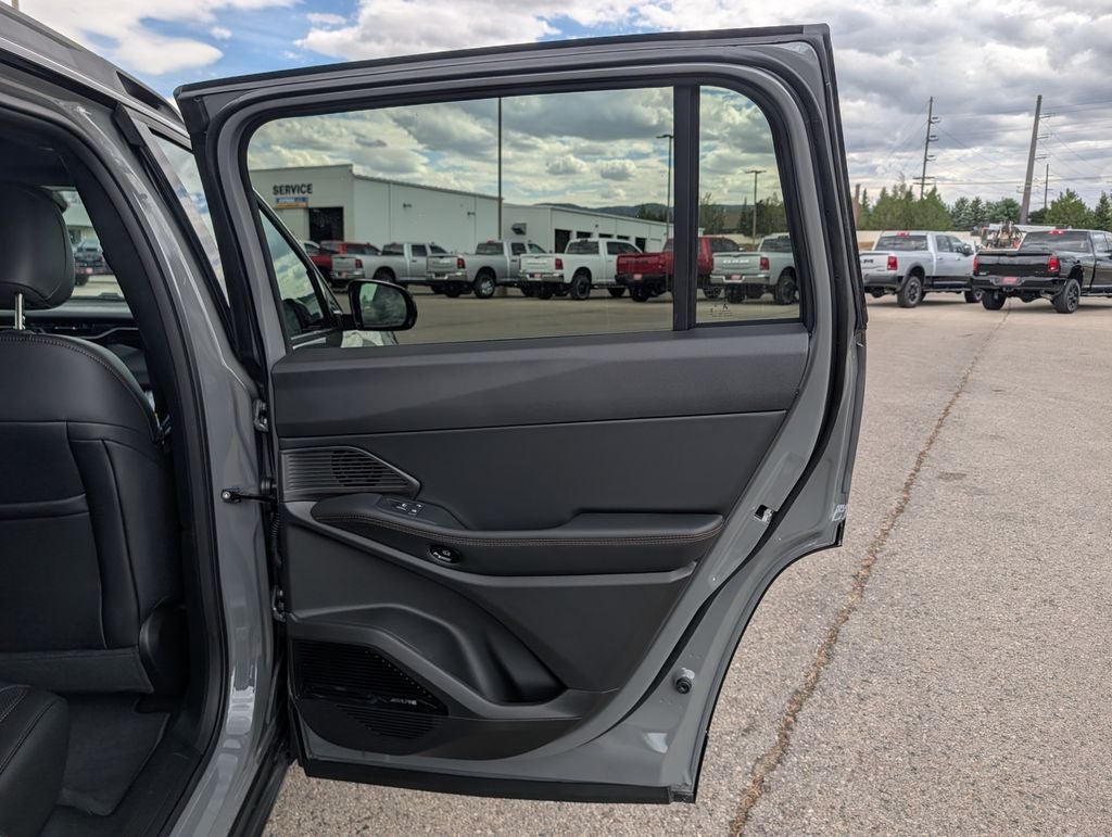 2026 Jeep Cherokee Overland Hybrid