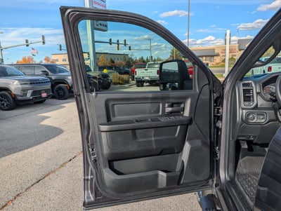 2027 RAM 2500 RAM 2500 TRADESMAN CREW CAB 4X4 6'4' BOX