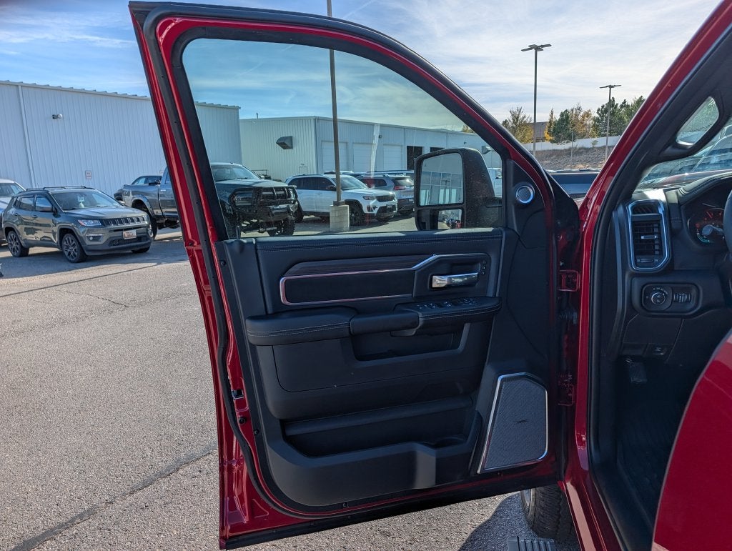 2027 RAM 2500 RAM 2500 LARAMIE CREW CAB 4X4 6'4' BOX