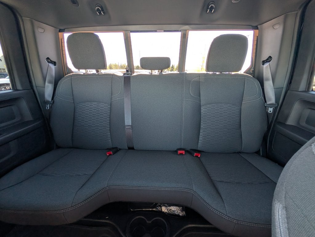 2027 RAM 2500 2500 TRADESMAN CREW CAB 4X4 8' BOX