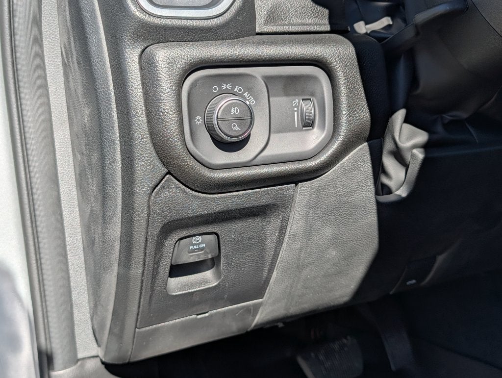 2026 RAM 1500 1500 BIG HORN CREW CAB 4X4 5'7' BOX
