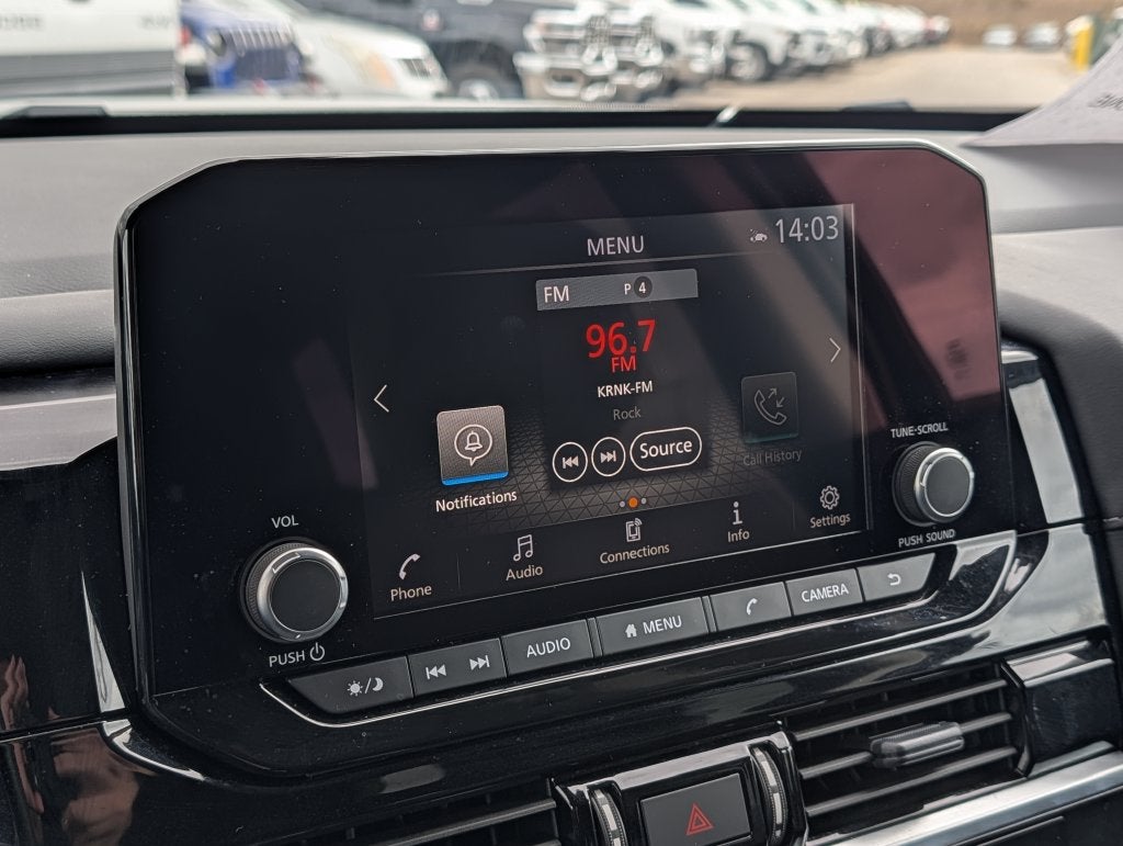2025 Nissan Pathfinder SV 4WD