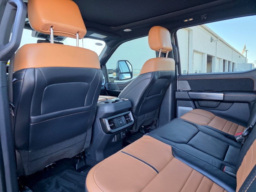 2024 Ford F-350SD Platinum