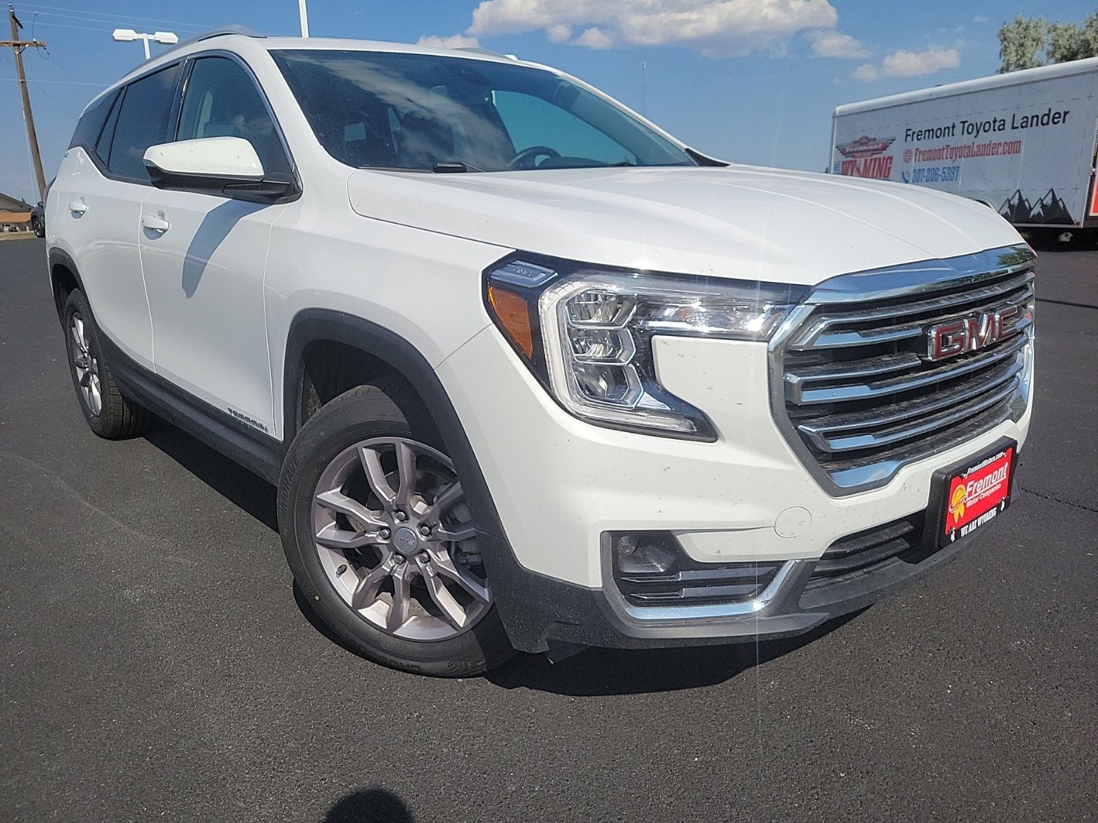 2024 GMC Terrain SLT