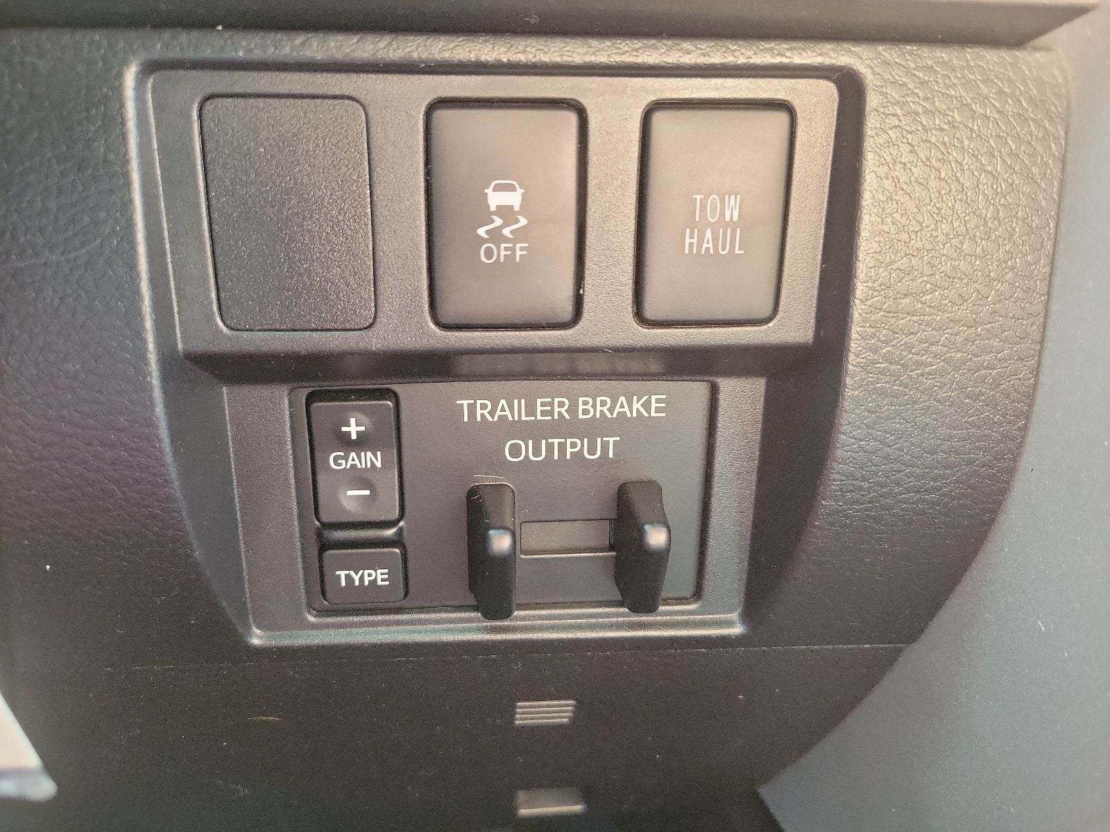 2016 Toyota Tundra Base