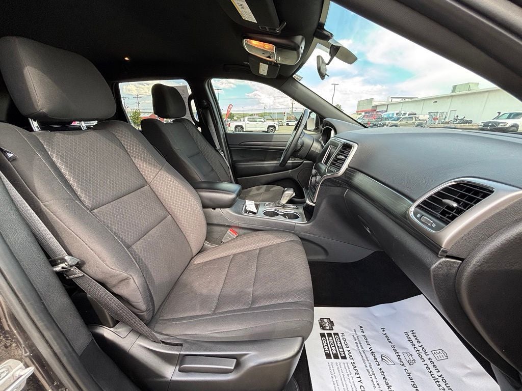 2019 Jeep Grand Cherokee Laredo E
