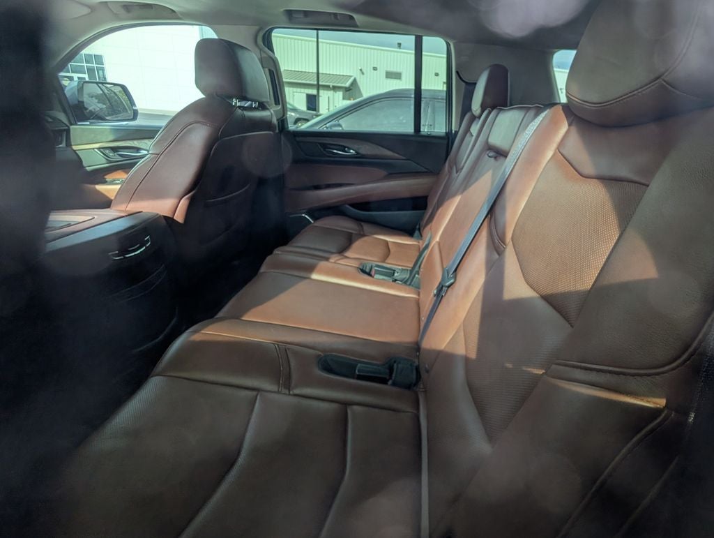 2016 Cadillac Escalade ESV Luxury