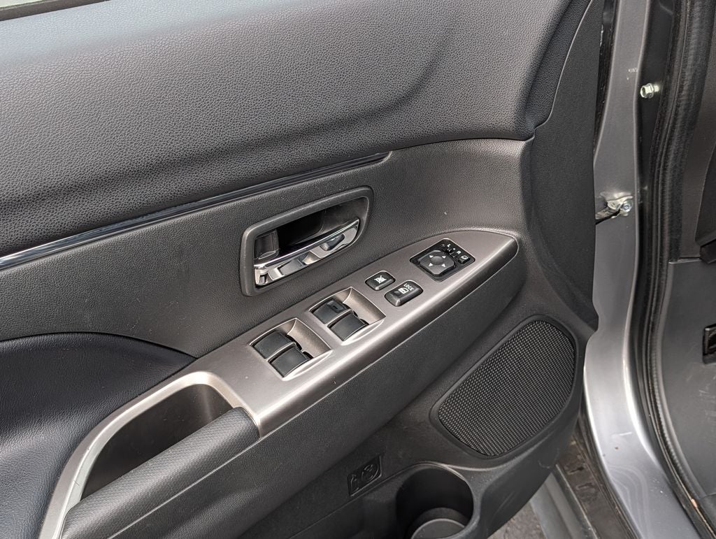 2025 Mitsubishi Outlander Sport Base