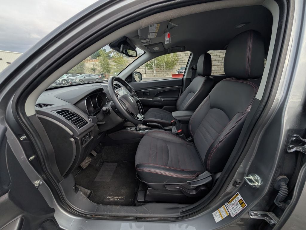 2025 Mitsubishi Outlander Sport Base