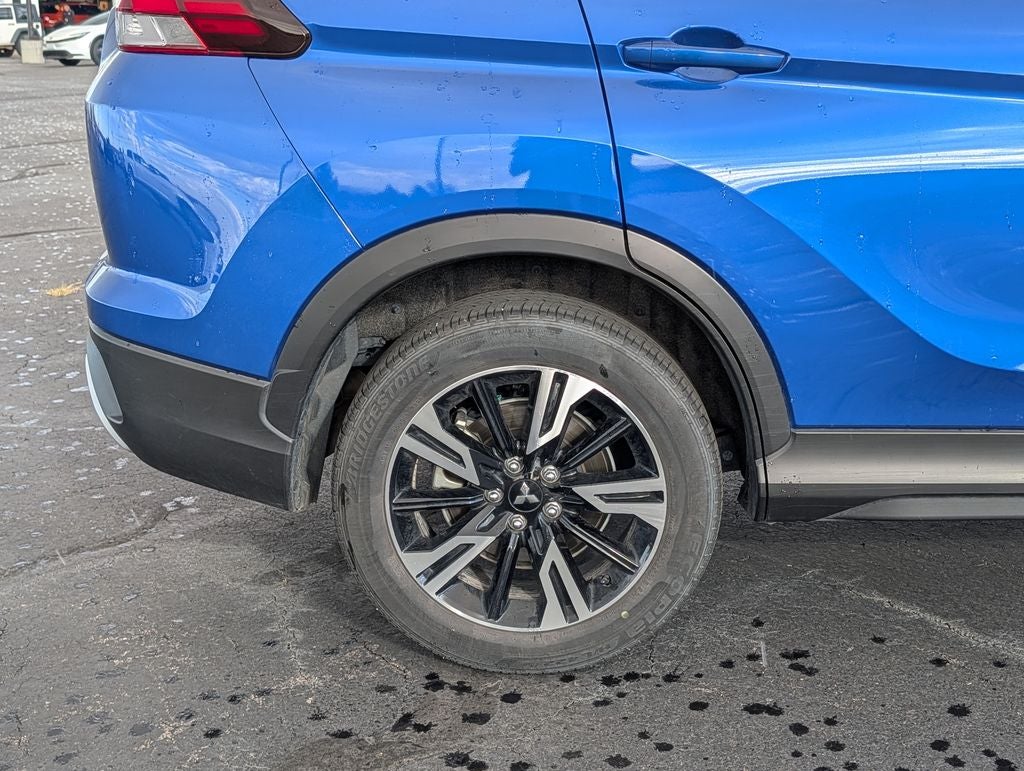 2025 Mitsubishi Eclipse Cross Base