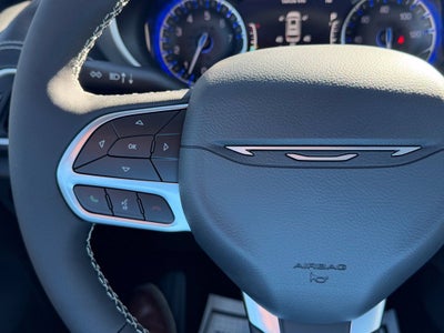 2027 Chrysler Pacifica PACIFICA SELECT AWD