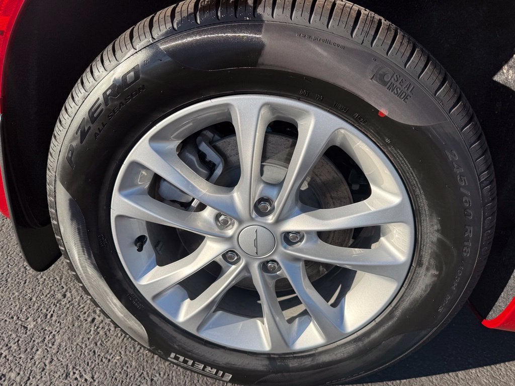 2027 Chrysler Pacifica PACIFICA SELECT AWD