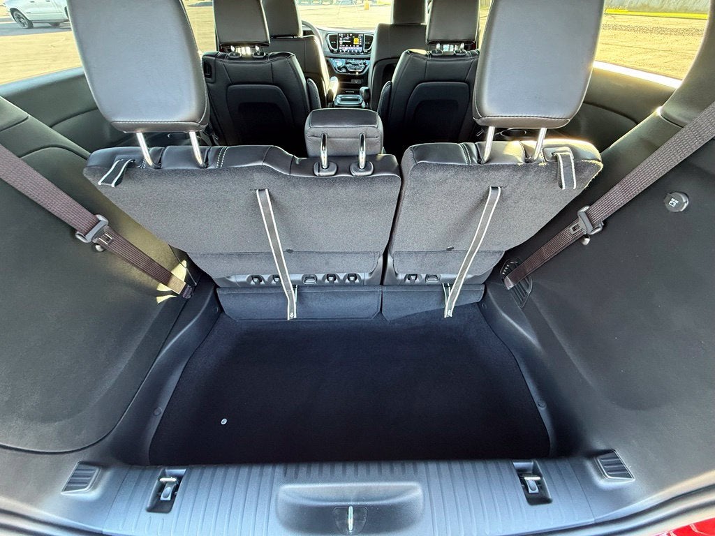 2027 Chrysler Pacifica PACIFICA SELECT AWD