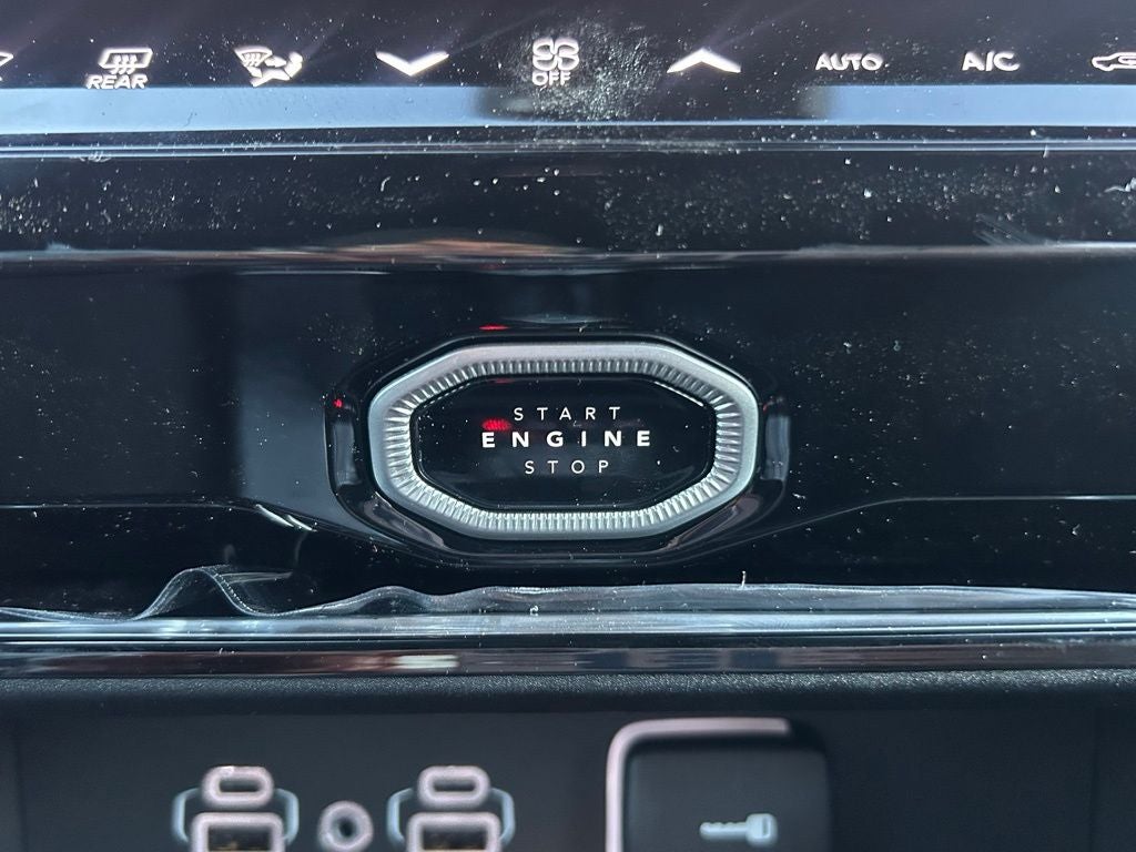 2026 Jeep Grand Cherokee Altitude
