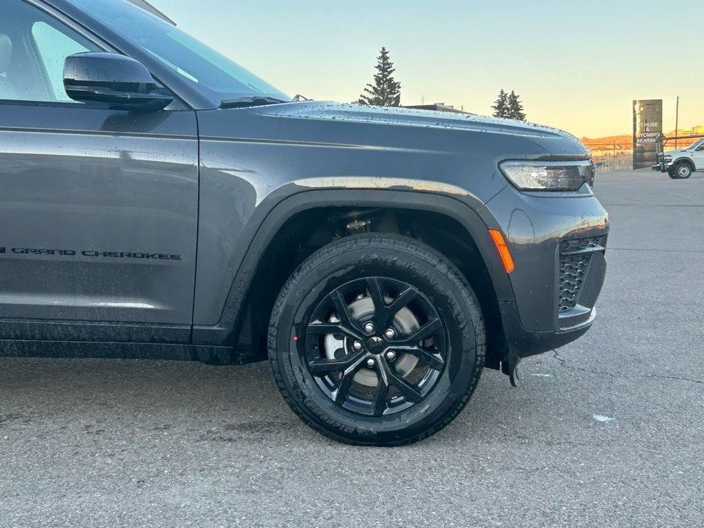 2026 Jeep Grand Cherokee Altitude