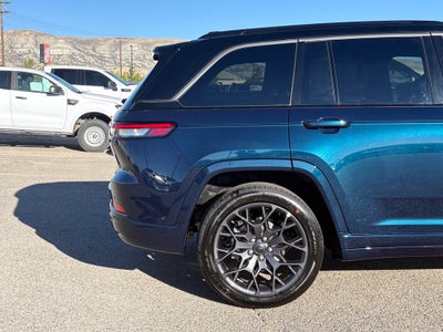 2027 Jeep Grand Cherokee Summit