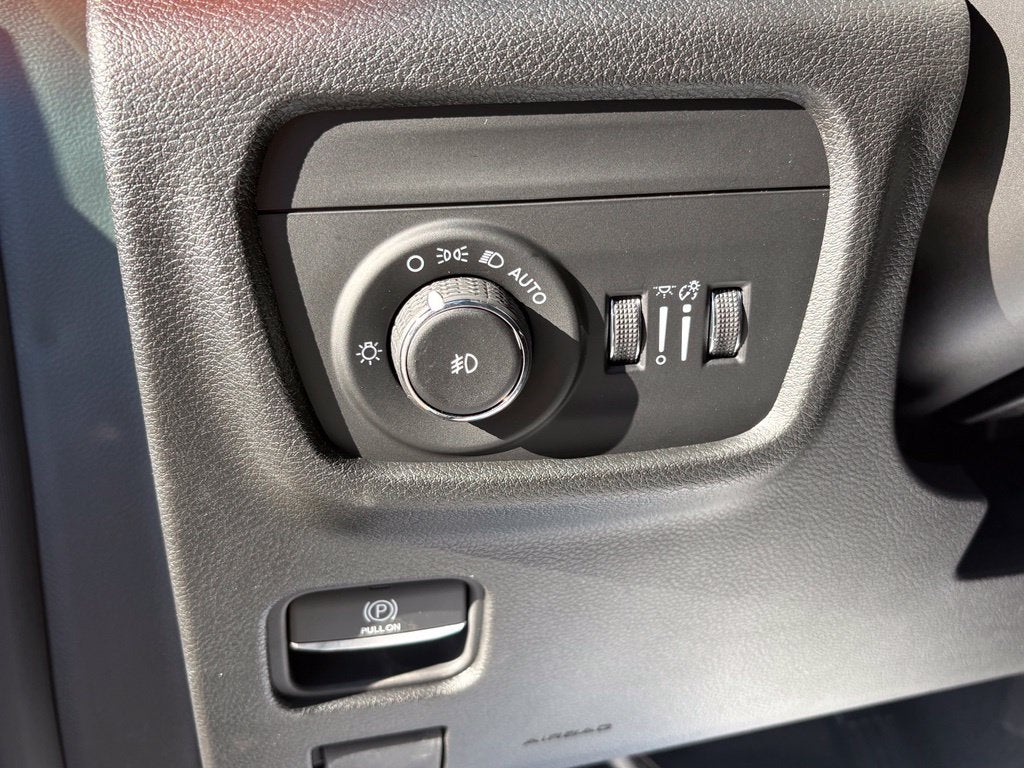 2027 Jeep Grand Cherokee L Limited