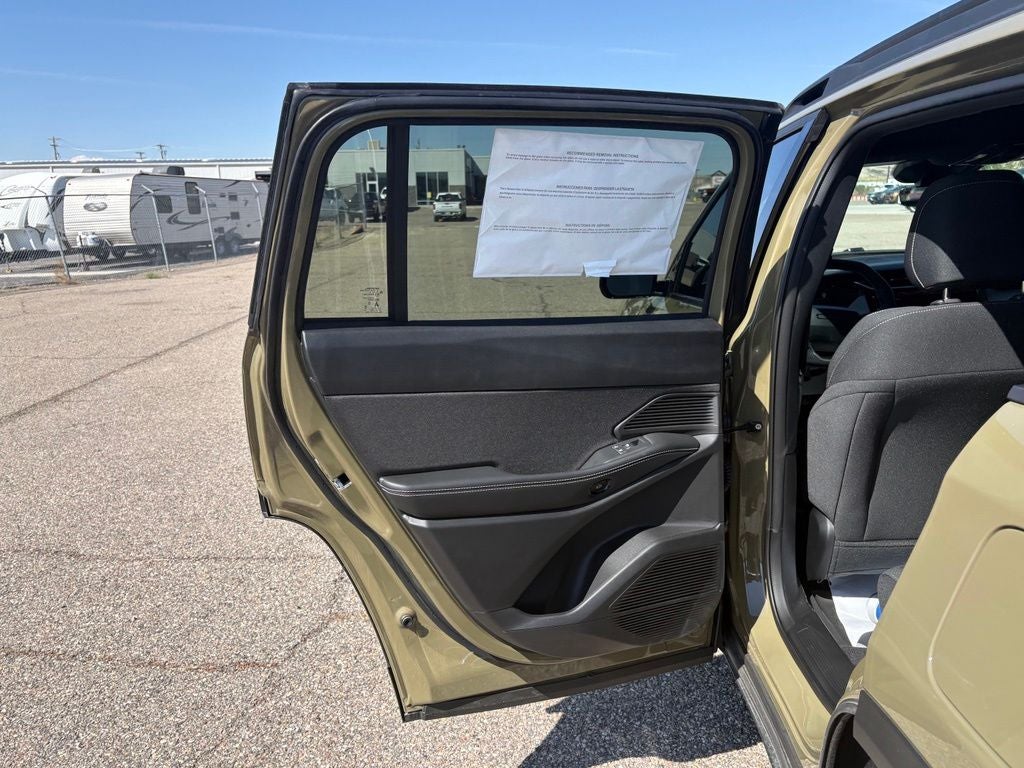 2026 Jeep Cherokee Laredo Hybrid