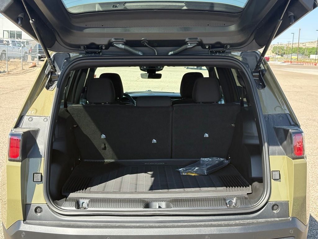 2026 Jeep Cherokee Laredo Hybrid