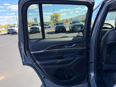 2027 Jeep Grand Cherokee LIMITED 4X4