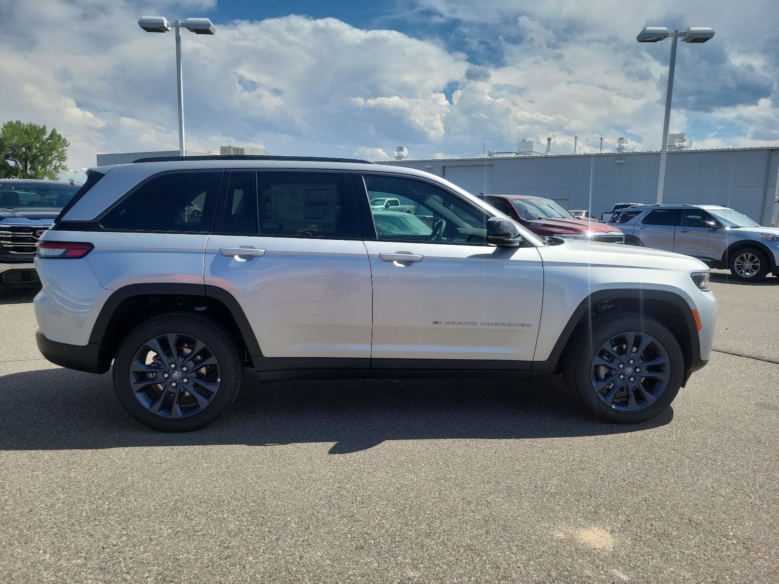2026 Jeep Grand Cherokee 85th Anniversary Edition