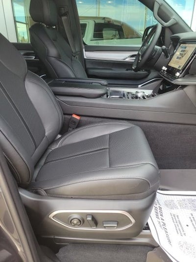 2026 Jeep Grand Wagoneer Limited Altitude