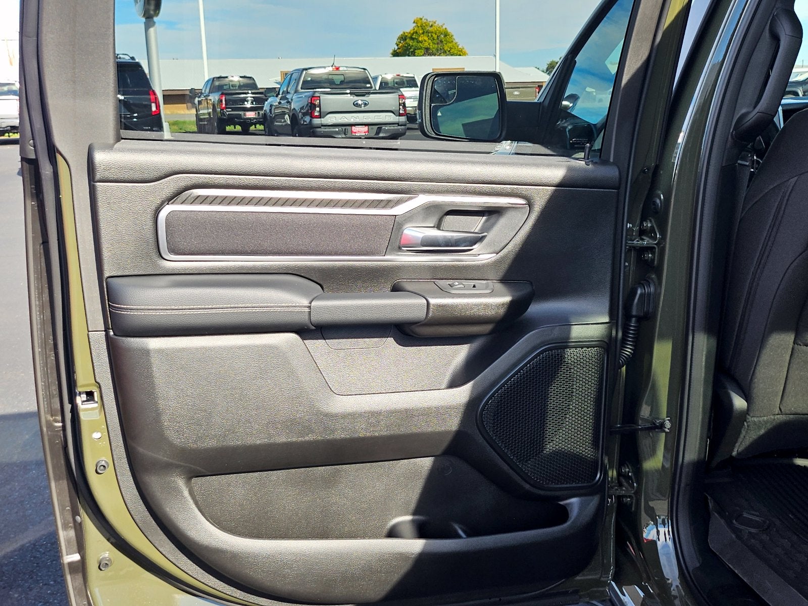 2027 RAM 1500 1500 BIG HORN CREW CAB 4X4 5'7' BOX