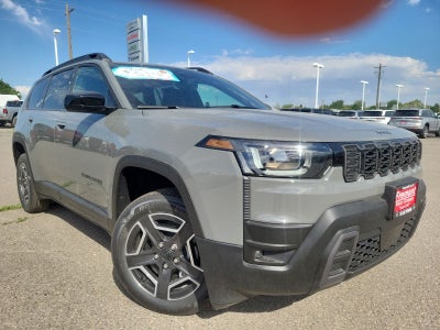 2026 Jeep Cherokee Laredo